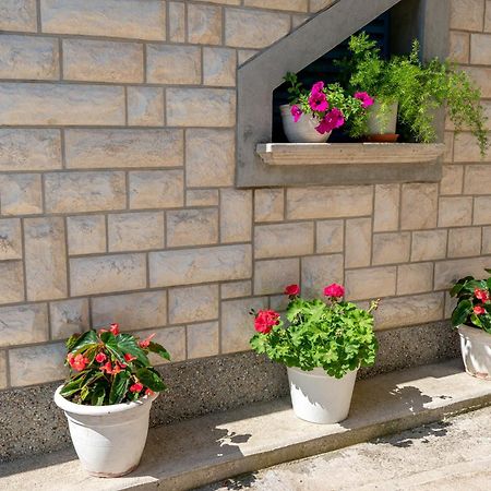 Apartman Skroza Vodice Bagian luar foto