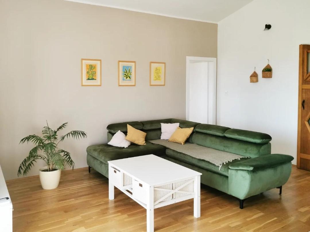 Apartman Skroza Vodice Bagian luar foto