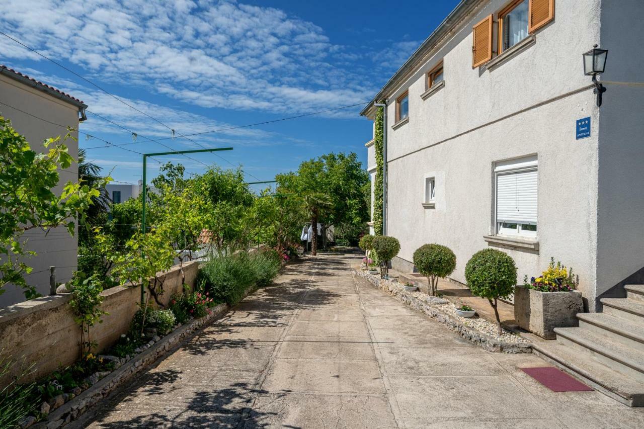 Apartman Skroza Vodice Bagian luar foto