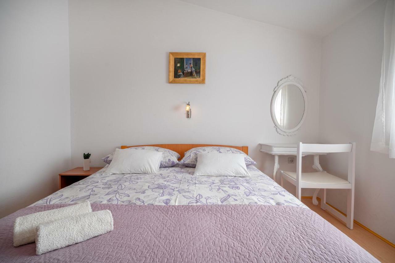 Apartman Skroza Vodice Bagian luar foto