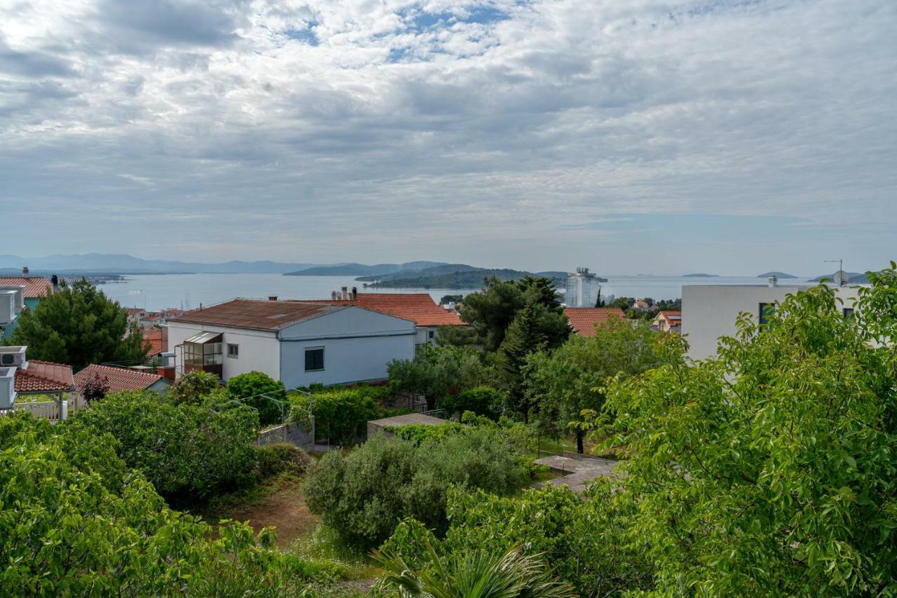 Apartman Skroza Vodice Bagian luar foto