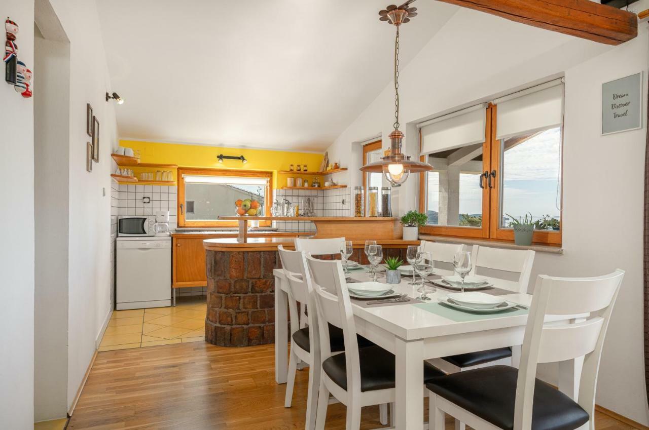 Apartman Skroza Vodice Bagian luar foto